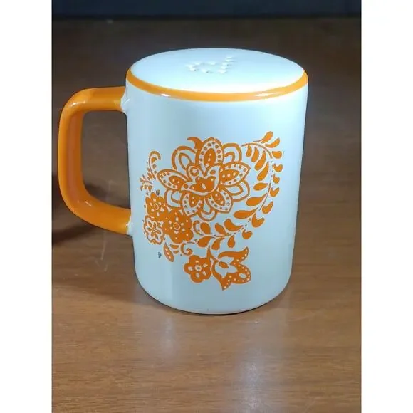 The Pioneer Woman Flea Market Salt & Pepper Shakers Excellent Condition - Picture 10 of 11